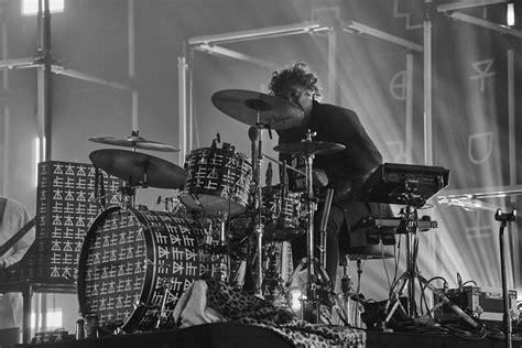Kasabian (@kasabianofficial) • Instagram photos and videos.
